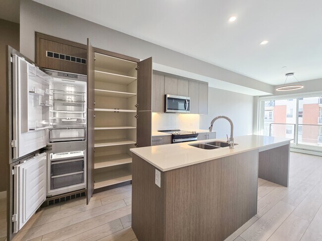 Photo - 310-315 15 Ave SW Unit 305