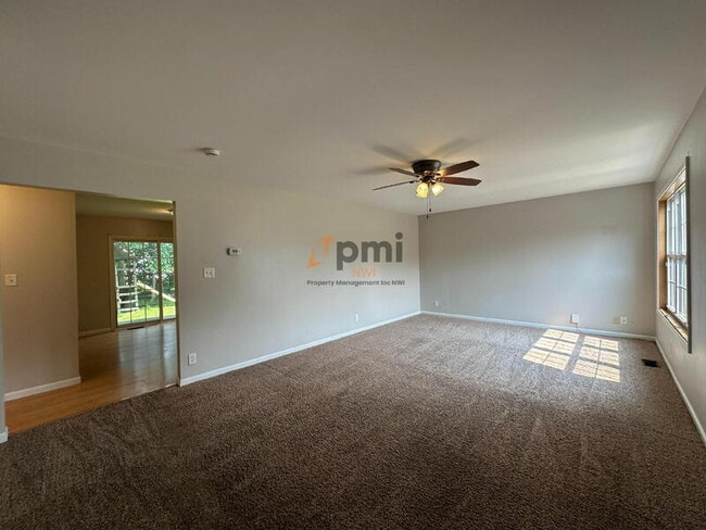Photo - 678 Dearborn Rd
