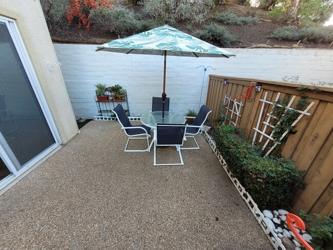 Photo - 1485 Mosaic Gln