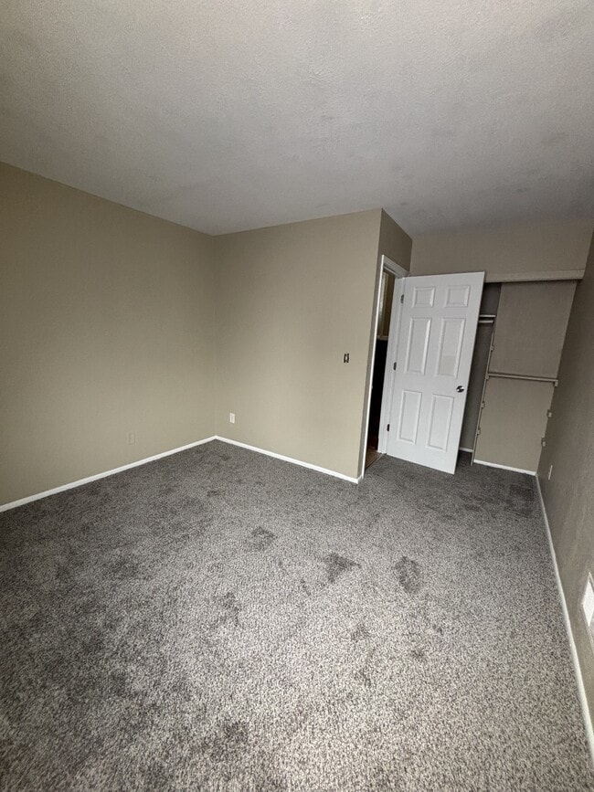 Photo - 8836 N 95th St