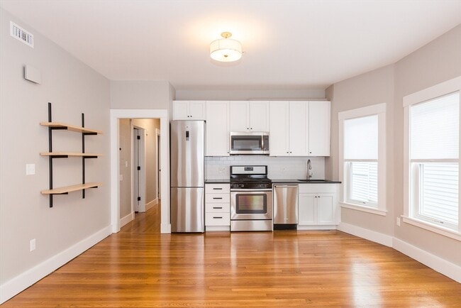 Photo - 127 Hudson St Unit 1