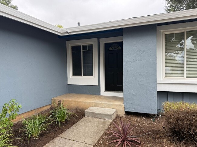 Photo - Spacious Corner Lot Home with Upgraded Fea...