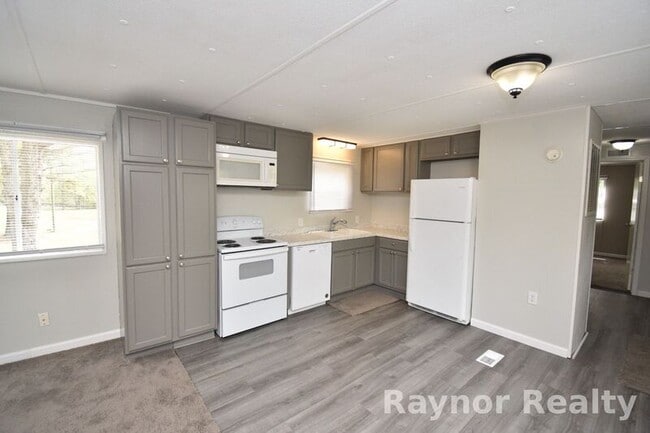 Photo - 2011 Hidden Valley Dr