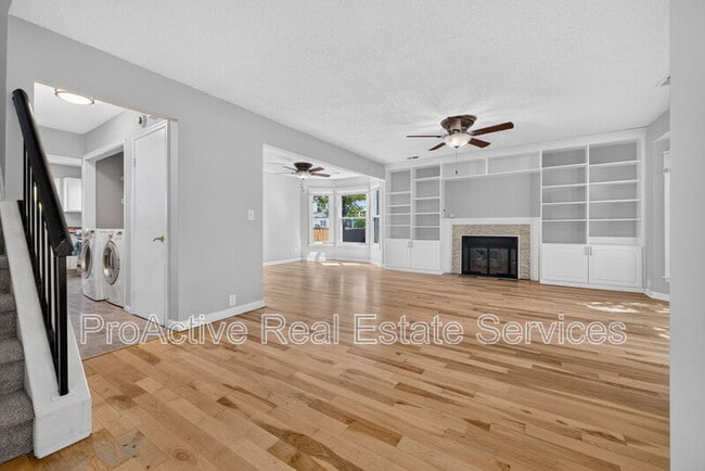 Photo - 1316 Llewellyn Ave