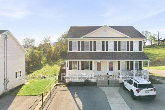 Photo - 257 School House Dr