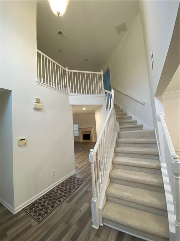 Photo - 1551 Park Knoll Trail NE