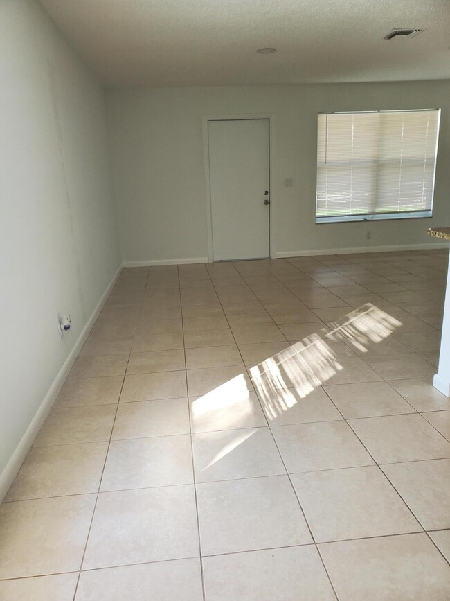 Photo - 4742 Hairland Dr