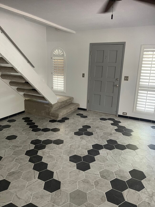 Photo - 8445 S 48th St