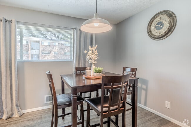 3BR, 2BA - 1,403SF - Dining Room