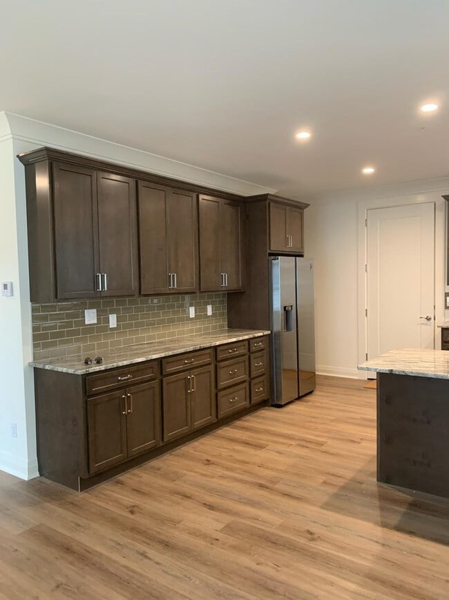 Photo - 129 Green St Unit B