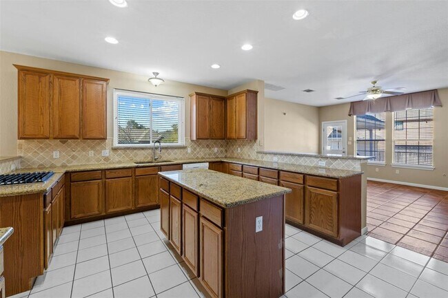 Photo - 1001 Chickory Ct