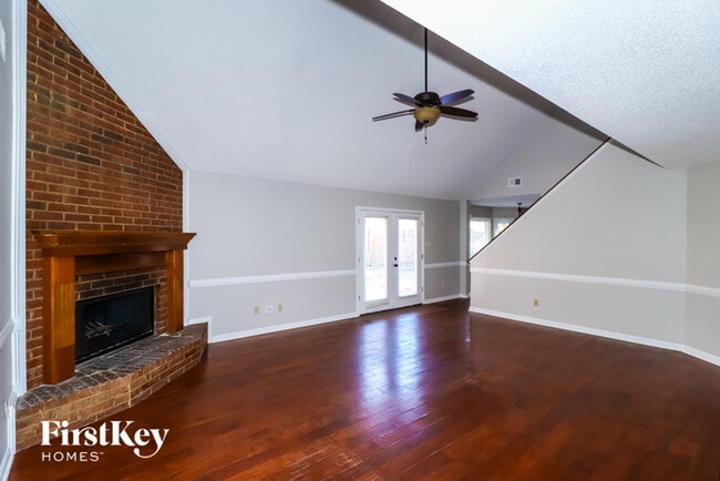 Photo - 8824 Bredbury Cove E