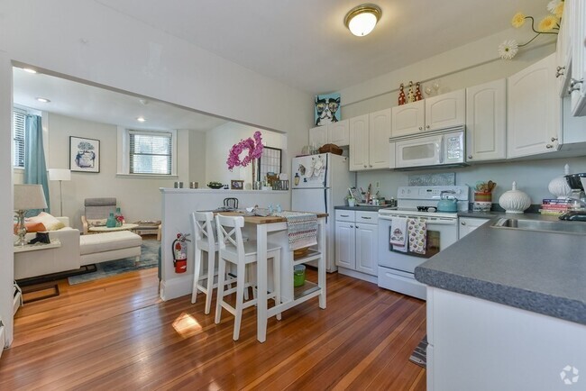 Building Photo - 345 Harvard St Unit #1 Rental