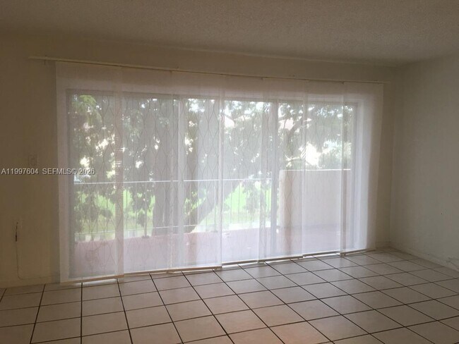 Photo - 9375 Fontainebleau Blvd Unidad L209