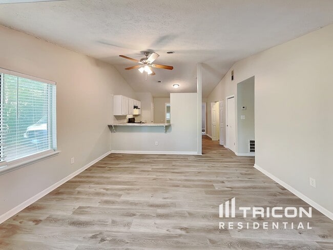 Photo - 3182 Lake Monroe Rd