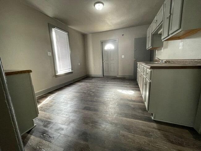 Photo - 2465-A N 9th St Unit 2465 N 9th St (Lower)