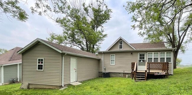 Photo - 1324 W Walnut St