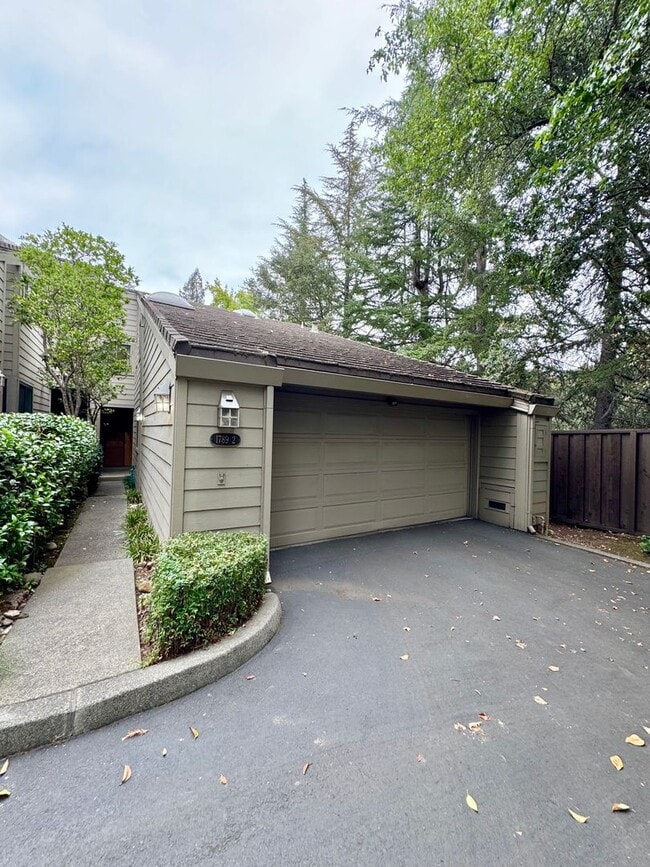 Photo - 2 Bedrooms, 2 Bathrooms, River Bend Condo,... Unit 2
