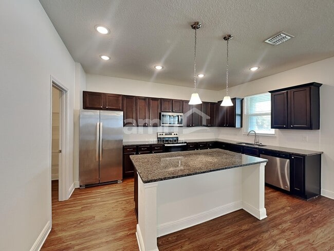 Photo - 731 Zarabrooke Ct