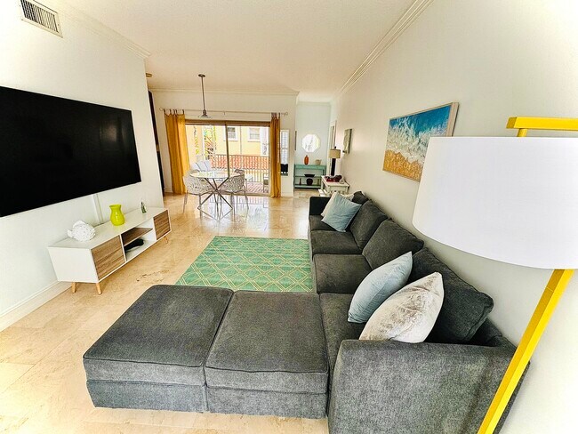 Photo - 95 NE 4th Ave Unit 4