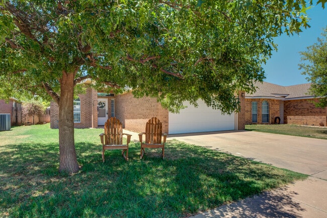 Photo - 505 N Iola Ave