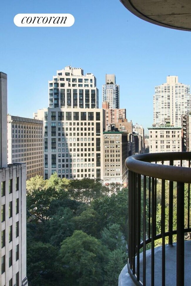 Photo - 45 E 25th St