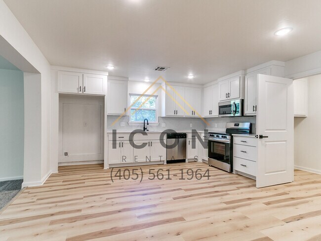 Photo - 11747 Silver Maple Dr