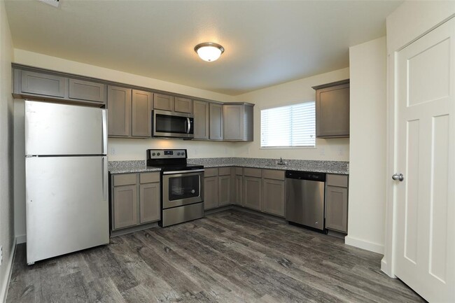 Photo - 21155 Gosling Rd Condo Unit 14B