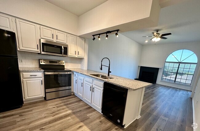 Building Photo - 218 Henry Chandler Dr Unit 218 Rental