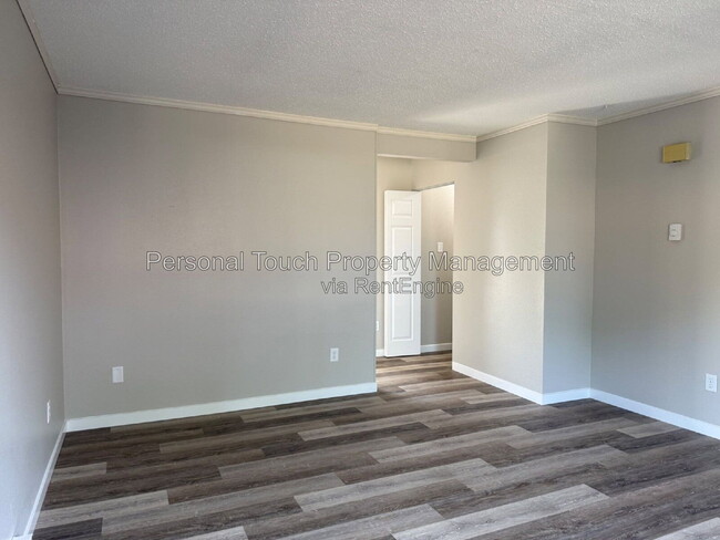 Photo - 2143 2nd Ave E