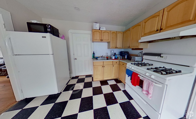 Building Photo - 32 Gordon St Unit 3a Rental