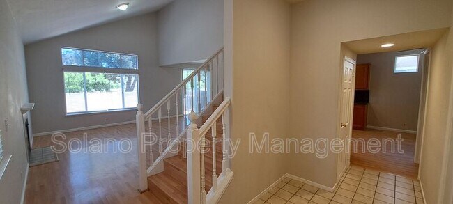 Photo - 320 Stamper Cir