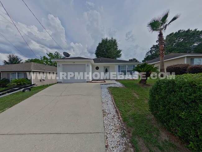 Building Photo - Charming & Well-Located 3-Bedroom Home in Crestview