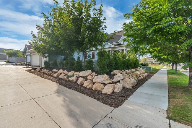 Photo - 4801 W Dock St