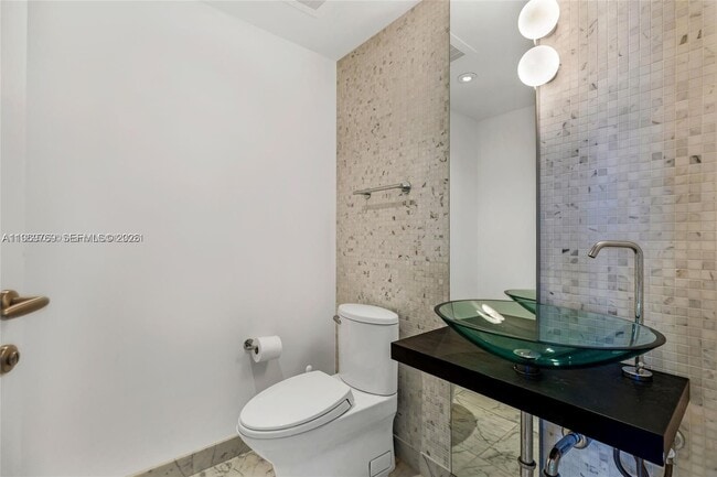 Photo - 200 Biscayne Blvd Way Unidad 3913