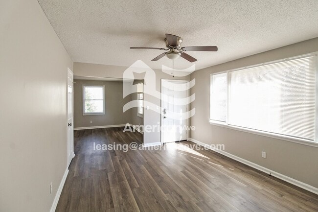 Photo - 103 Donald Dr