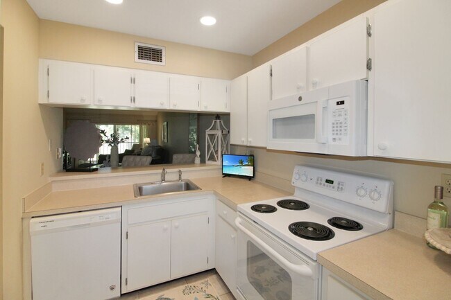 Photo - Venice Seasonal Condo in Plantation Golf and Country Club