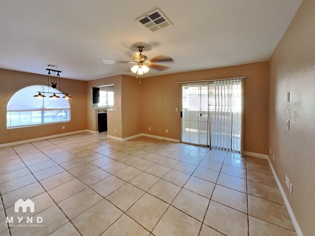 Photo - 3440 Winterhaven St Unit 102