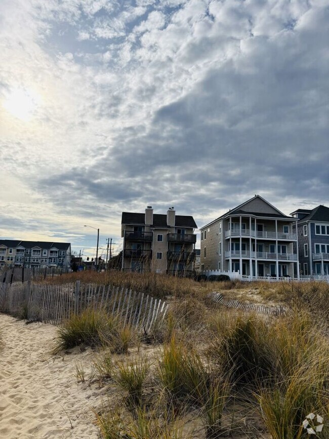 Building Photo - Ocean View Rental