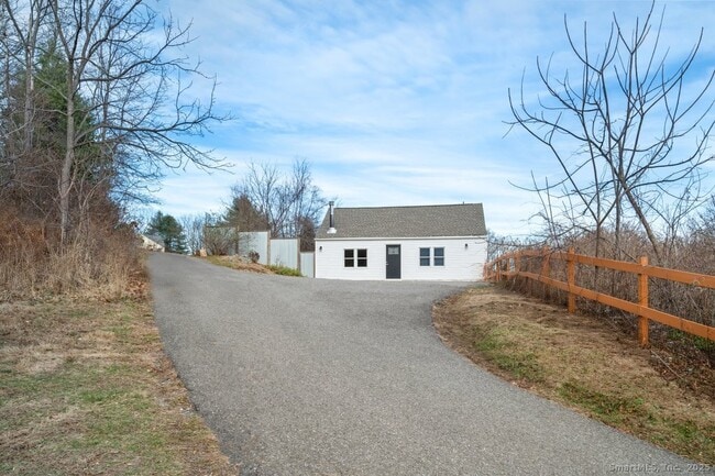 Photo - 120 Obtuse Hill Rd