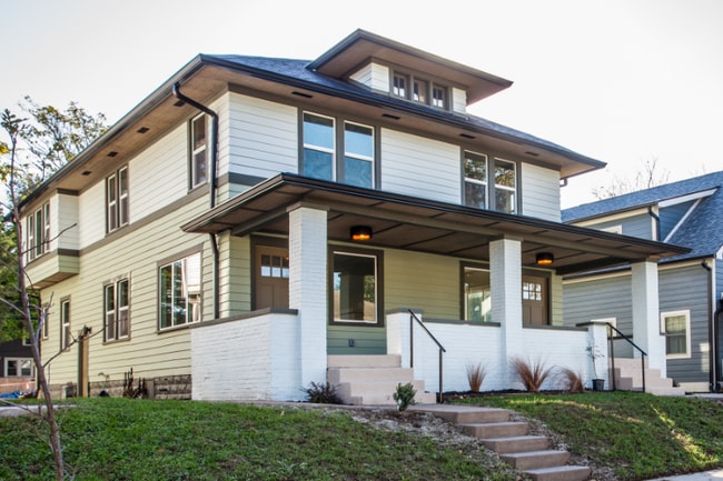 Building Photo - 3843 N Park Ave