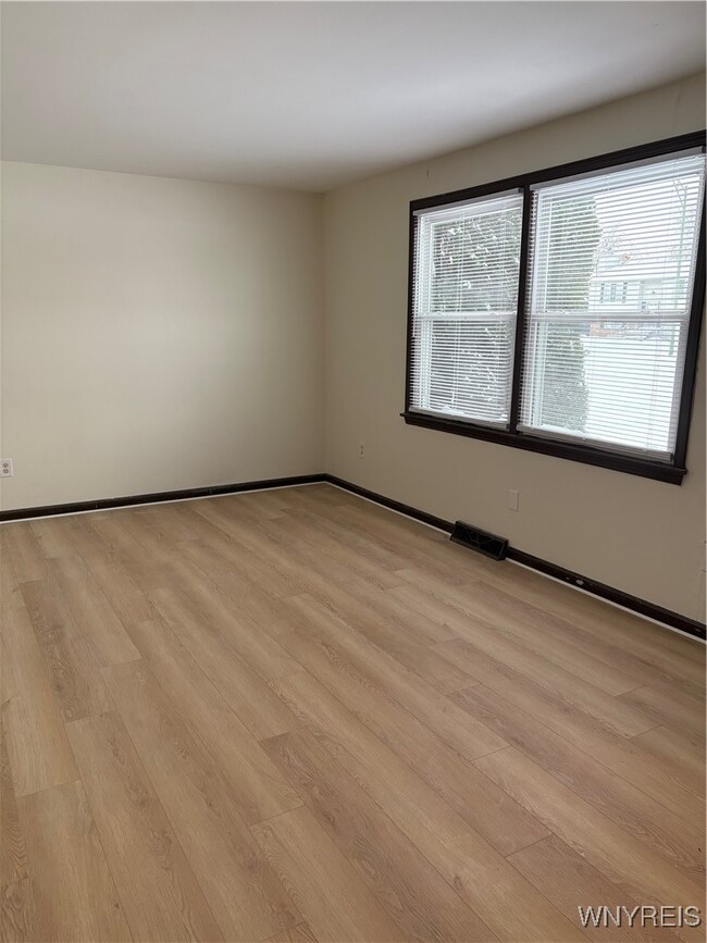 Photo - 431 Kaymar Dr