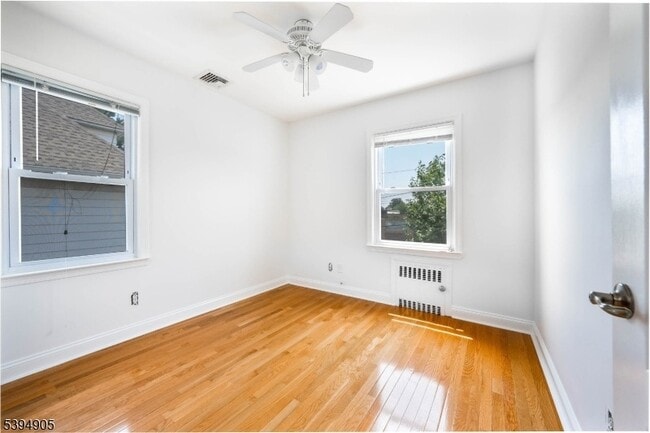 Photo - 85 Barrows Ave