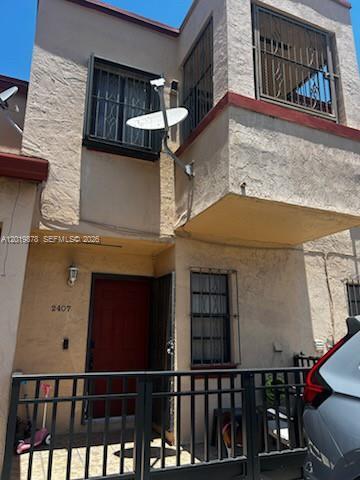 Building Photo - 2407 W 52nd Pl Unit 4-2