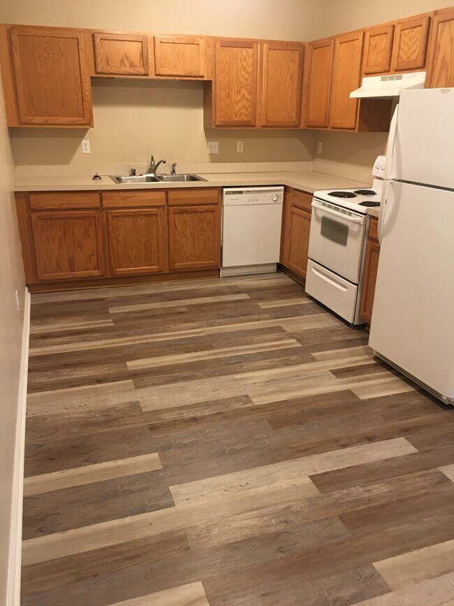 Kitchen - 415 Main St Unit C