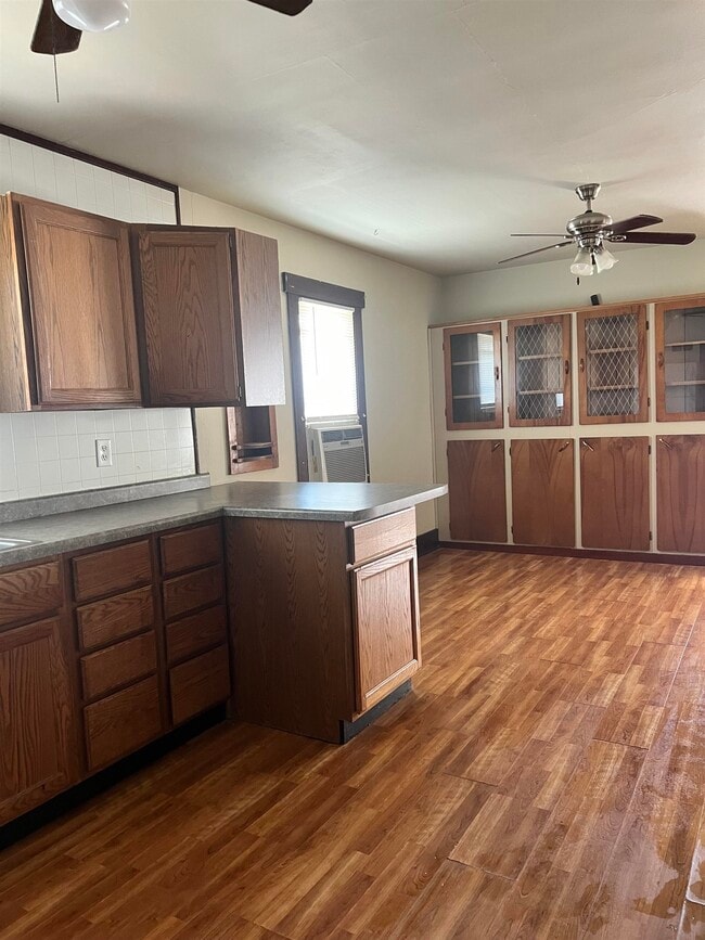 Photo - 906 S 7th St