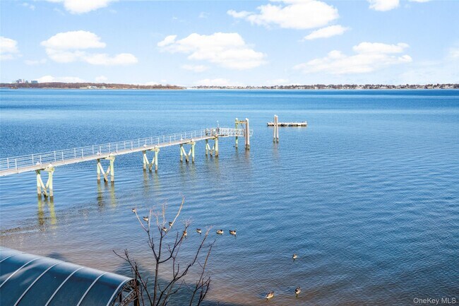 Photo - 822 Dean Ave