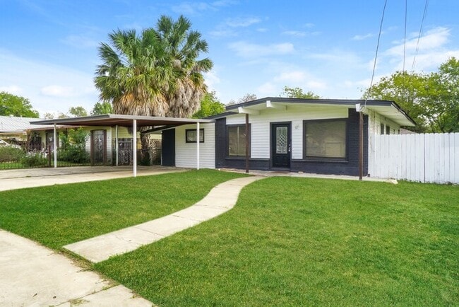 Photo - Comfortable 3 Bedrooms Home in San Antonio, TX