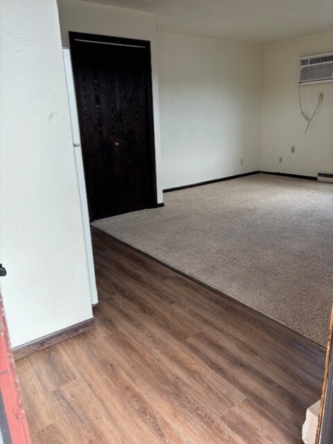 Photo - 210 Avon St