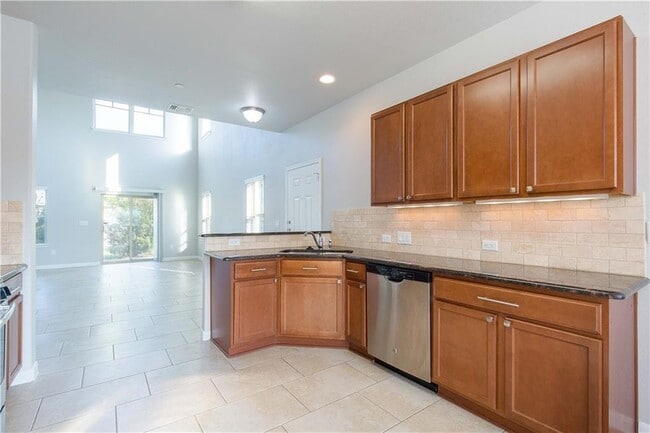Photo - 1620 Bryant Dr Unidad 2104